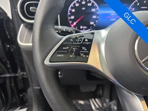 Used 2024 Mercedes-Benz GLC 300 4MATIC image 19