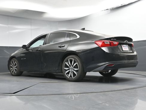 Used 2017 Chevrolet Malibu LT w/ Driver Confidence Package image 28