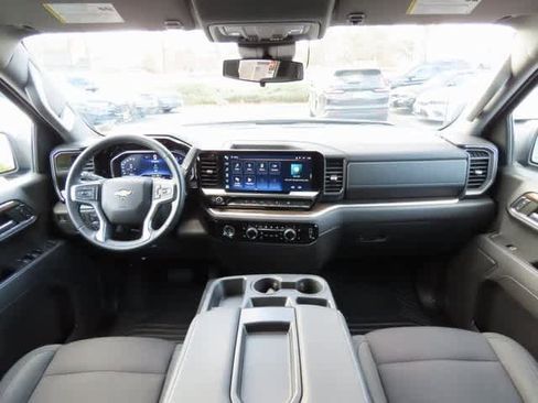 Used 2023 Chevrolet Silverado 1500 LT image 19