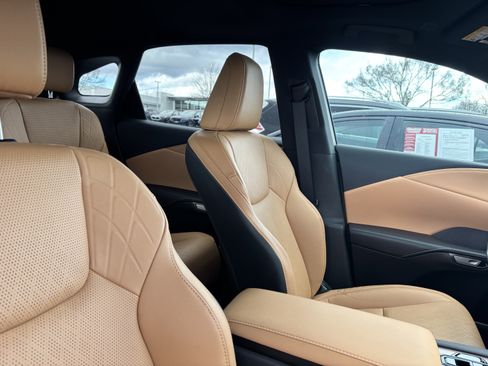 Used 2024 Lexus RX 350 Premium Plus image 35