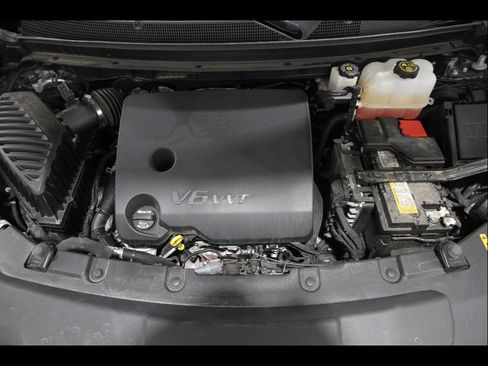 Certified 2023 Chevrolet Traverse High Country w/ LPO, Floor Liner Package image 24