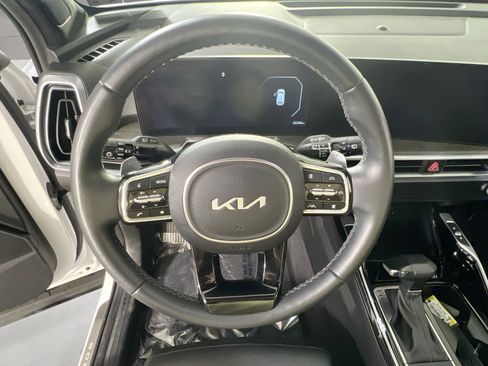 Used 2024 Kia Sorento SX Prestige AWD/4WD image 11