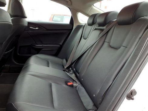 Used 2019 Honda Insight Touring image 13