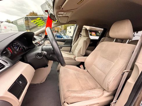 Used 2011 Honda Odyssey LX image 10