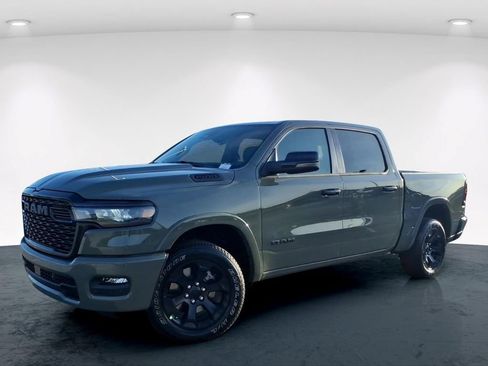 New 2026 RAM 1500 4x4 Crew Cab image 2