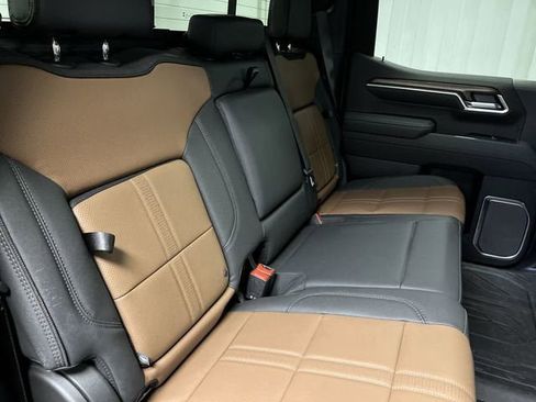 Certified 2025 Chevrolet Silverado 1500 High Country image 28