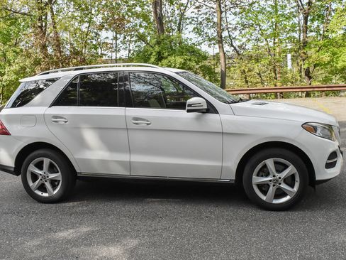 Used 2019 Mercedes-Benz GLE 400 4MATIC image 10