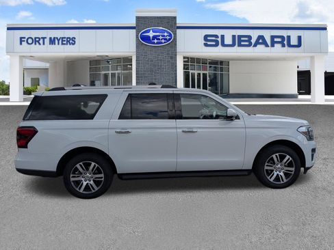 Used 2024 Ford Expedition Max Limited RWD image 3