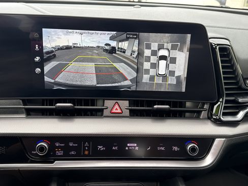 Used 2023 Kia Sportage SX image 17