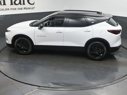 Used 2023 Chevrolet Blazer LT w/ Convenience Package AWD/4WD image 44