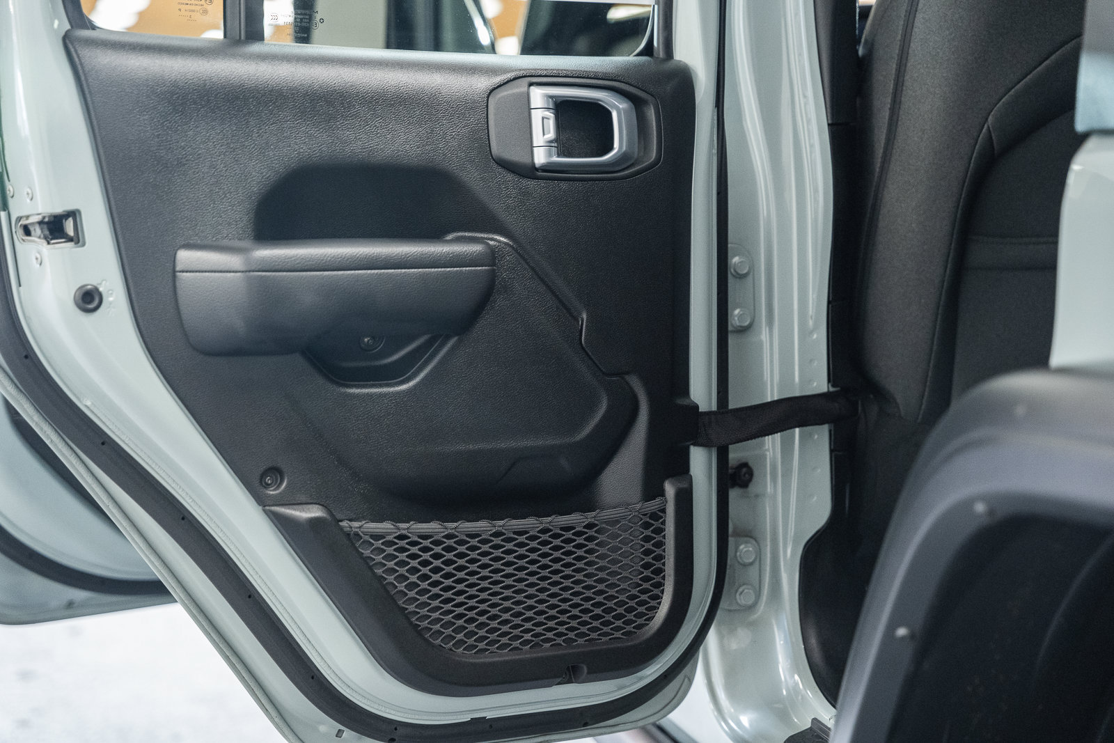 Used 2024 Jeep Wrangler Unlimited AWD/4WD image 43