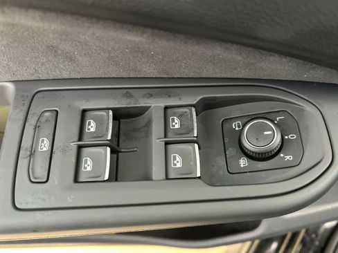 New 2026 Volkswagen GTI SE image 10