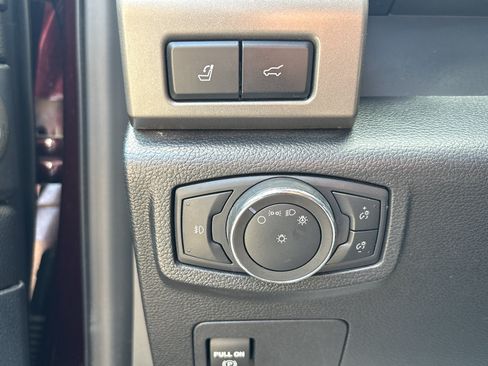 Used 2020 Ford Expedition Max XLT w/ Equipment Group 202A RWD image 30
