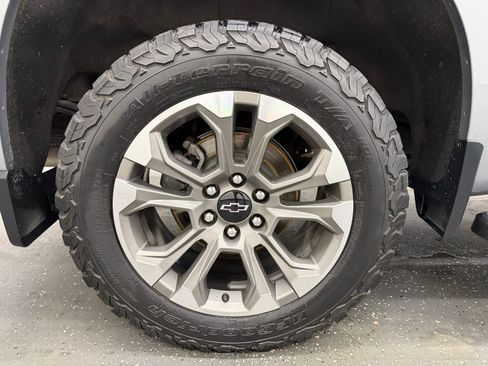 Used 2024 Chevrolet Silverado 1500 High Country w/ High Country Premium Package AWD/4WD image 20