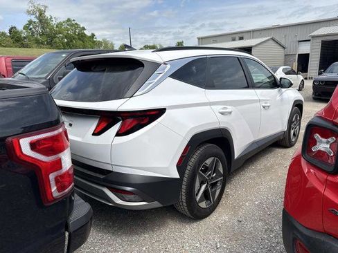Used 2025 Hyundai Tucson SEL FWD image 4