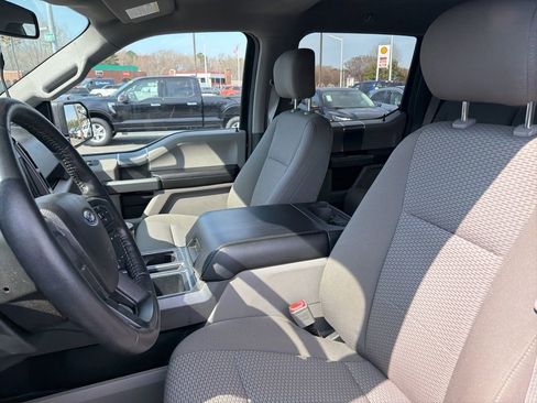 Used 2018 Ford F150 XLT image 3