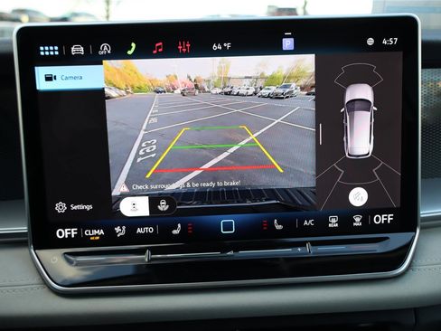 New 2026 Volkswagen Tiguan SE image 18