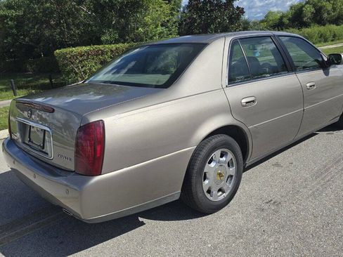 Used 2000 Cadillac De Ville w/ Comfort/Convenience Pkg image 6