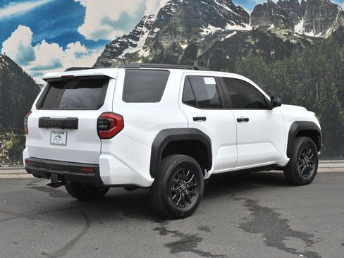 Certified 2025 Toyota 4Runner SR5 AWD/4WD image 3
