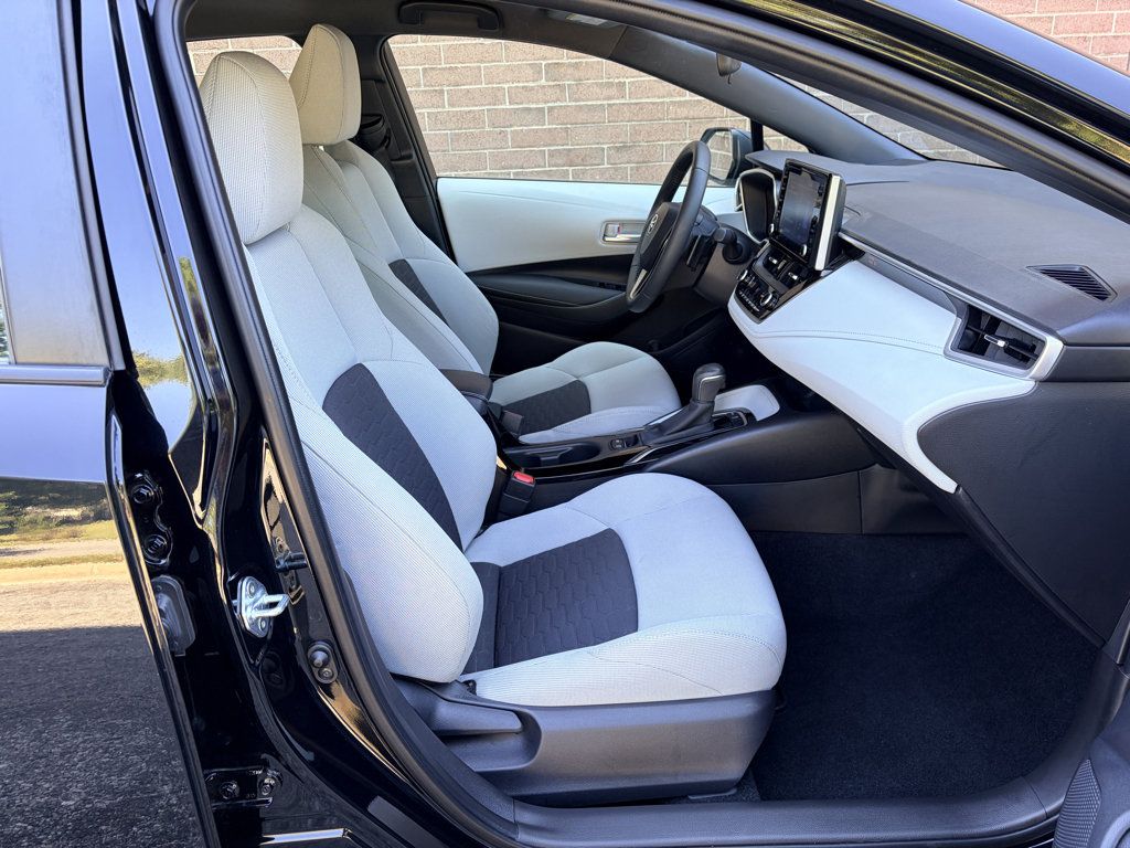 Used 2022 Toyota Corolla SE FWD image 21