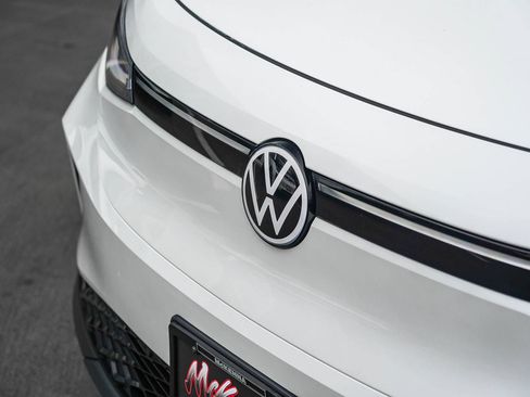 Used 2023 Volkswagen ID.4 S RWD image 3