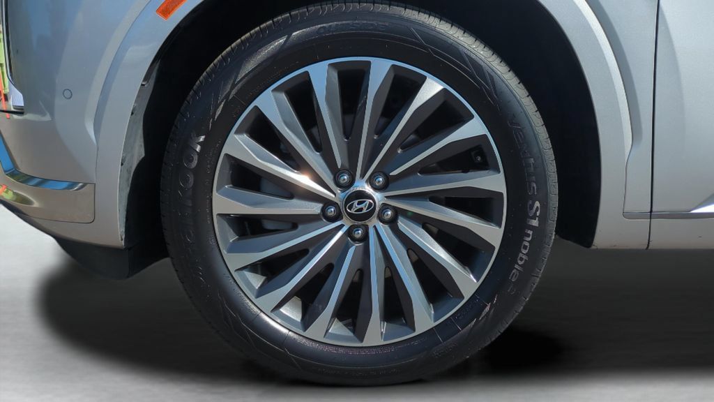 Certified 2025 Hyundai Palisade Calligraphy AWD/4WD image 28