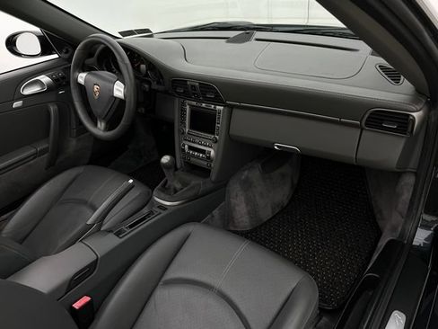 Used 2006 Porsche 911 Carrera 4 AWD/4WD image 15