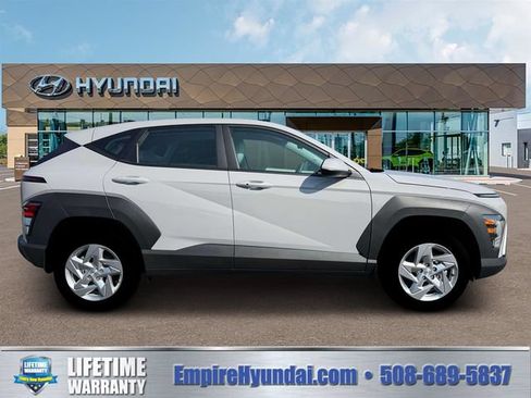 New 2026 Hyundai Kona SE AWD/4WD image 9