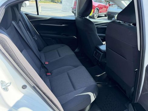 Used 2025 Toyota Camry LE image 13