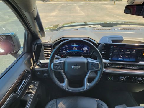 Certified 2023 Chevrolet Silverado 1500 RST RWD image 15