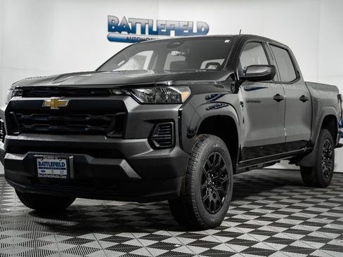 New 2026 Chevrolet Colorado W/T image 3