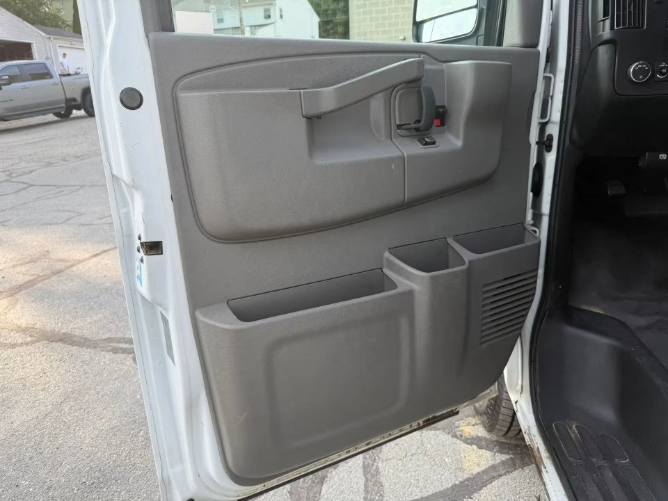 Used 2019 Chevrolet Express 2500 w/ Communications Package RWD image 15