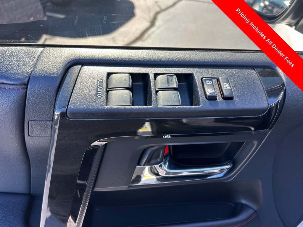 Used 2022 Toyota 4Runner TRD Off-Road Premium w/ Moonroof Package AWD/4WD image 5