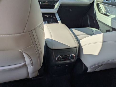 New 2026 Ford Explorer Platinum image 31