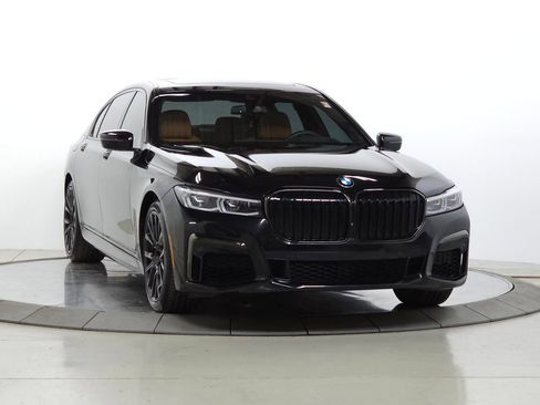 Used 2022 BMW 750i xDrive w/ Executive Package AWD/4WD image 1