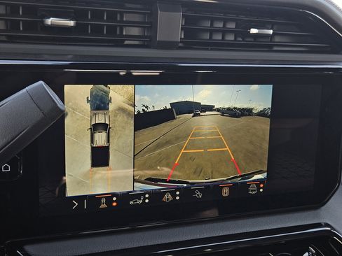 New 2026 GMC Sierra 2500 AT4 image 17