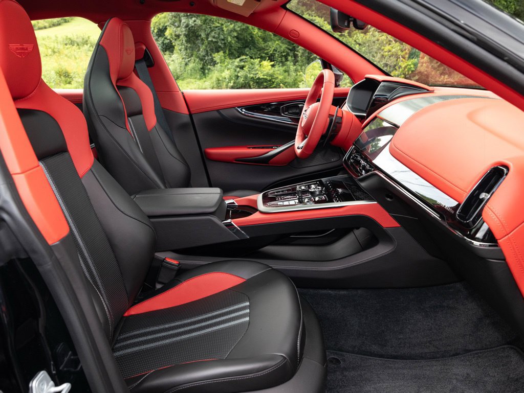 Used 2026 Aston Martin DBX 707 AWD/4WD image 62