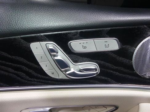 Used 2017 Mercedes-Benz E 300 4MATIC image 20