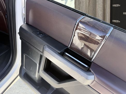 Used 2016 Ford F150 Platinum w/ Equipment Group 701A Luxury image 63