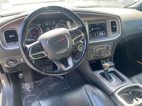 Certified 2022 Dodge Charger SXT w/ Leather Interior Group RWD image 11