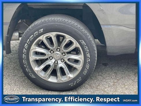 Used 2023 RAM 1500 Laramie AWD/4WD image 9