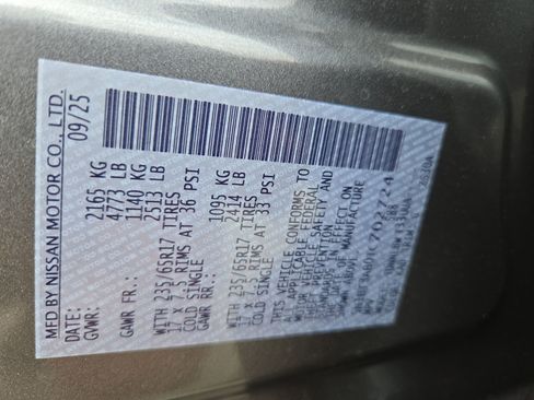 New 2026 Nissan Rogue S image 38