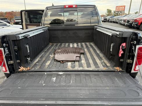 Used 2016 RAM 1500 Laramie w/ Convenience Group image 20