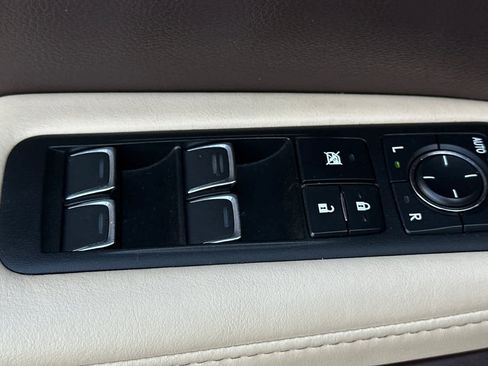 Used 2019 Lexus RX 450h AWD image 14