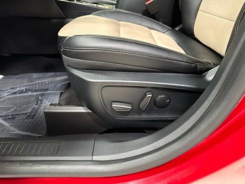 Used 2021 Ford Escape Titanium w/ Titanium Elite Package AWD/4WD image 8