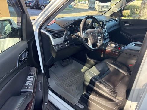 Used 2019 GMC Yukon SLT w/ Open Road Package image 10