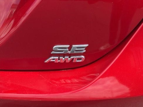 Used 2021 Toyota Camry SE w/ Cold Weather Package image 13