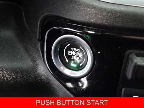 Certified 2025 GMC Sierra 1500 Elevation AWD/4WD image 9