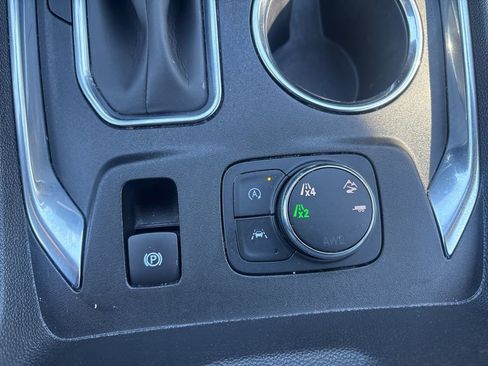 Used 2023 Chevrolet Traverse LT w/ LPO, Floor Liner Package image 31