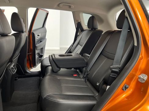 Used 2017 Nissan Rogue SL AWD/4WD image 14